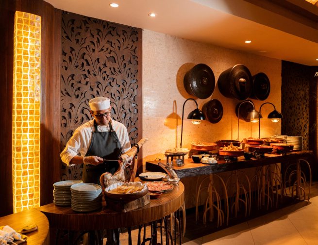 Clubhouse Dining, Pool & Bar - PF-Photos-118